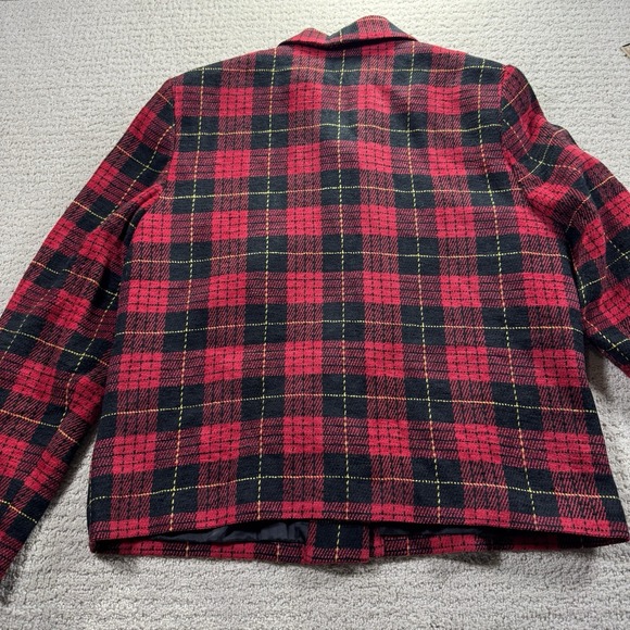 Vintage Sag Harbor Red & Black Plaid Blazer Jacket Size 12 - Picture 6 of 6